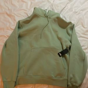 Plain green hoodie never worn